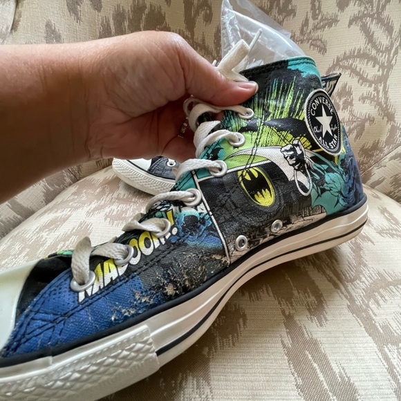 Converse Chuck Taylors Marvel Batman high tops - Picture 5 of 12